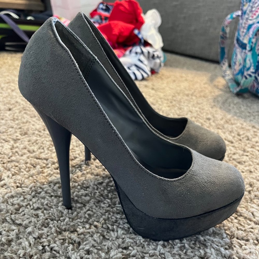 Charlotte Russe Charcoal Pumps
